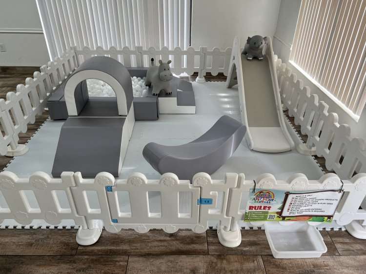 White & Grey Package 10x10